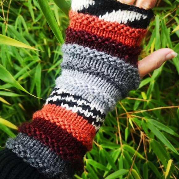 Multicolor Striped Knit Fingerless Gloves Mittens ArmWarmerHandmade in C… - Picture 9 of 10